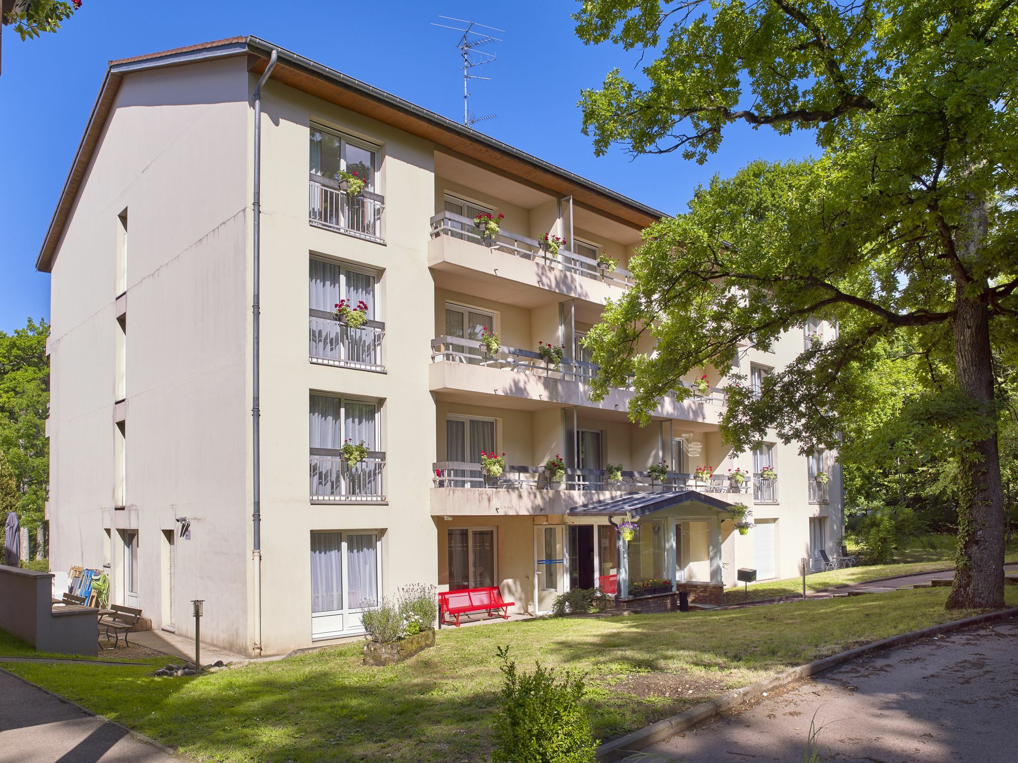 Grands Chenes Du Parc Aparthotel Amneville Exterior photo